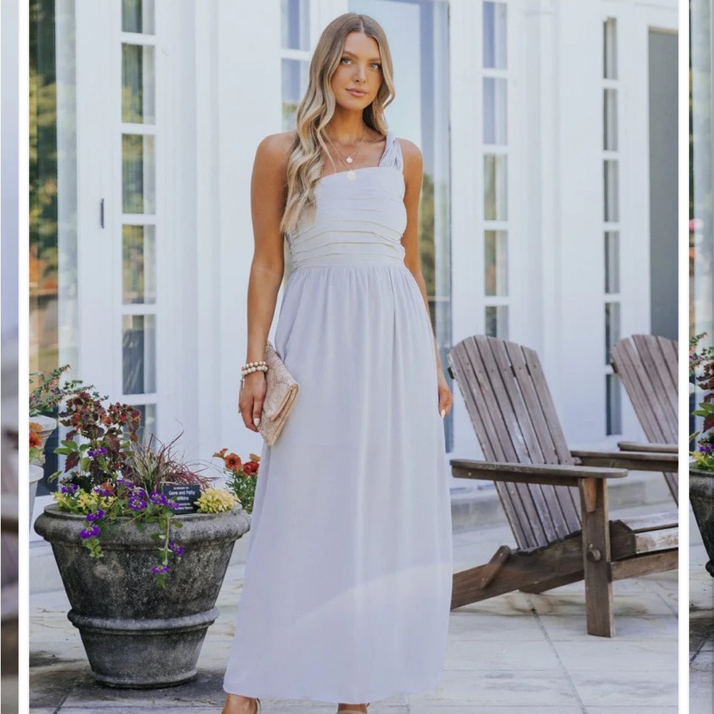Elegant Light Grey Maxi Dress